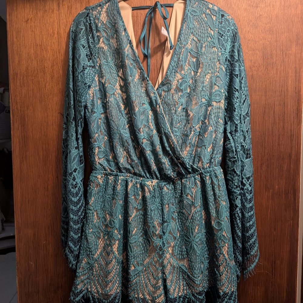 SOLD 🪩 Xhilaration Teal Lace Romper